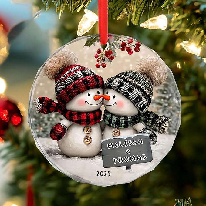 NAZENTI Personalized Snowman Couple Ornament 2025, Custom Glass Christmas Ornaments with Names, Snowman Lovers Holiday Decoration, Romantic Gift for Couples Newlyweds Keepsake 01