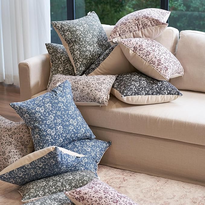 Alerfa Set of 2 Floral Pillow Covers 20x20, Vintage Block Print Throw Pillow Covers Decorative Farmhouse Accent Couch Pillows for Living Room Bedroom, Black