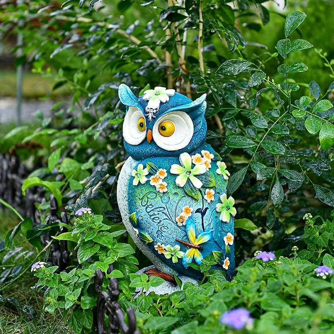 Sungmor Garden Solar Light Landscape Path Lights Lifelike Owl Figurine with LED Lights Waterproof Resin Animal Outdoor Statue Solar Powered Lamp for Outside Patio Yard Lawn Nocturnal Decor