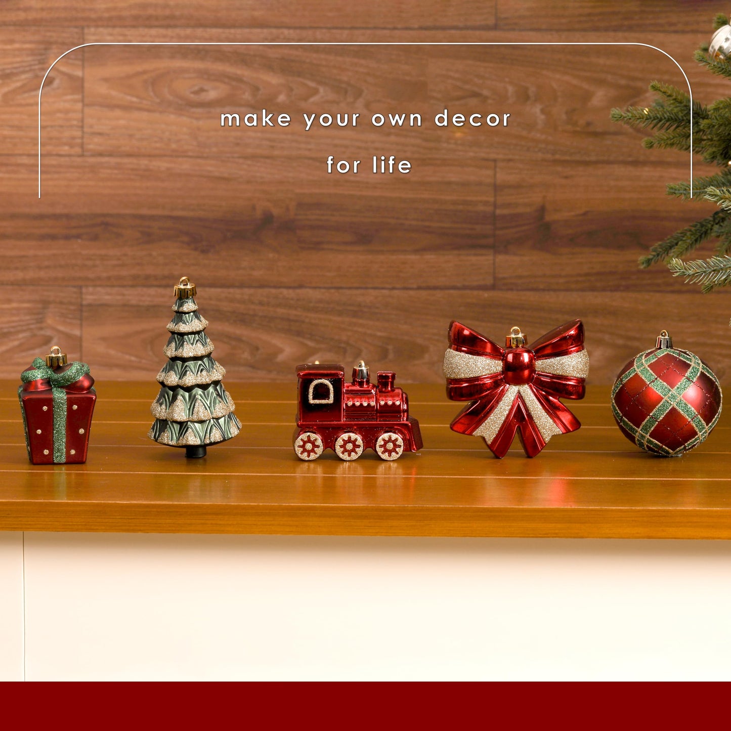 Alupssuc 82pcs Christmas Balls Ornaments Set, Delightful Classic Gift Set, Shatterproof Plastic Decor for Xmas Tree Holiday Wedding Party Decorations with Hanging Strings, Gold, Red and Green