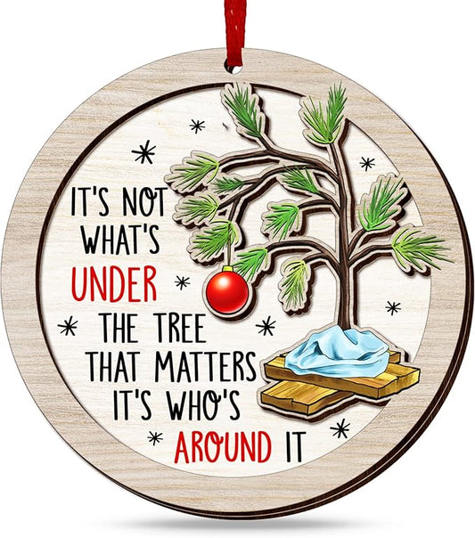 Christmas Family Ornament Gifts for Women Men - Wooden Christmas Ornaments 2025 for Tree Decorations - Family Ornaments for Mom Dad Grandma Grandpa, Gifts for Sister Brother Husband Wife Friend