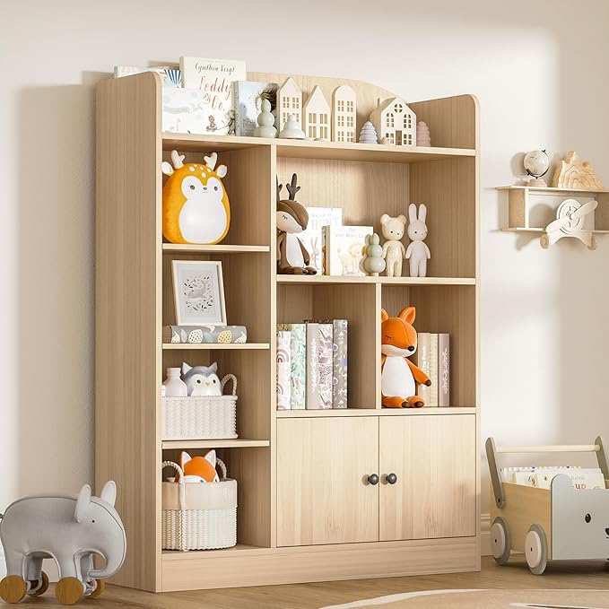 Oak Kids Bookshelf, Kids Bookcase with 7 Cubbies and 2 Cabinets, Freestanding Book Storage Shelves for Bedroom, Playroom, Hallway