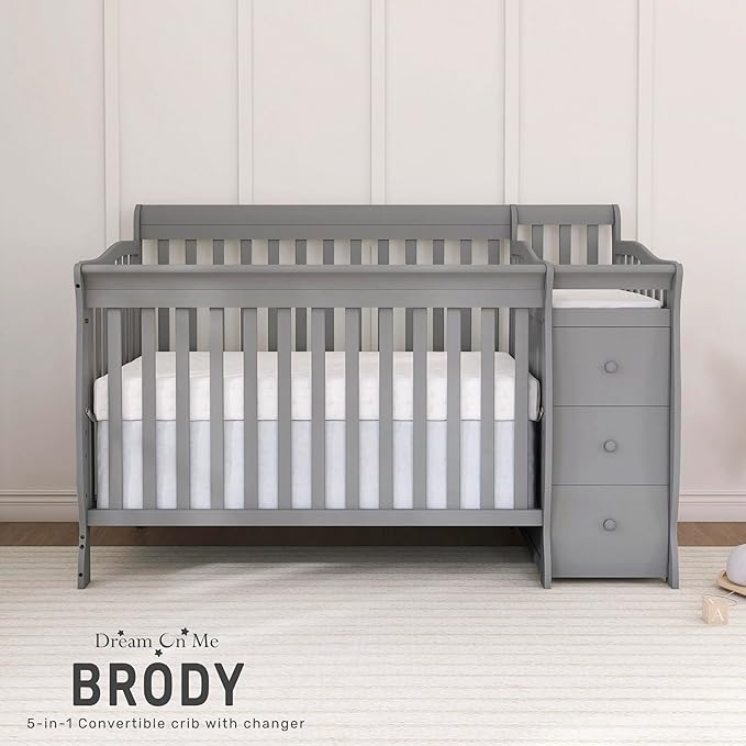 Dream On Me 5 in 1 Brody Convertible Crib with Changer