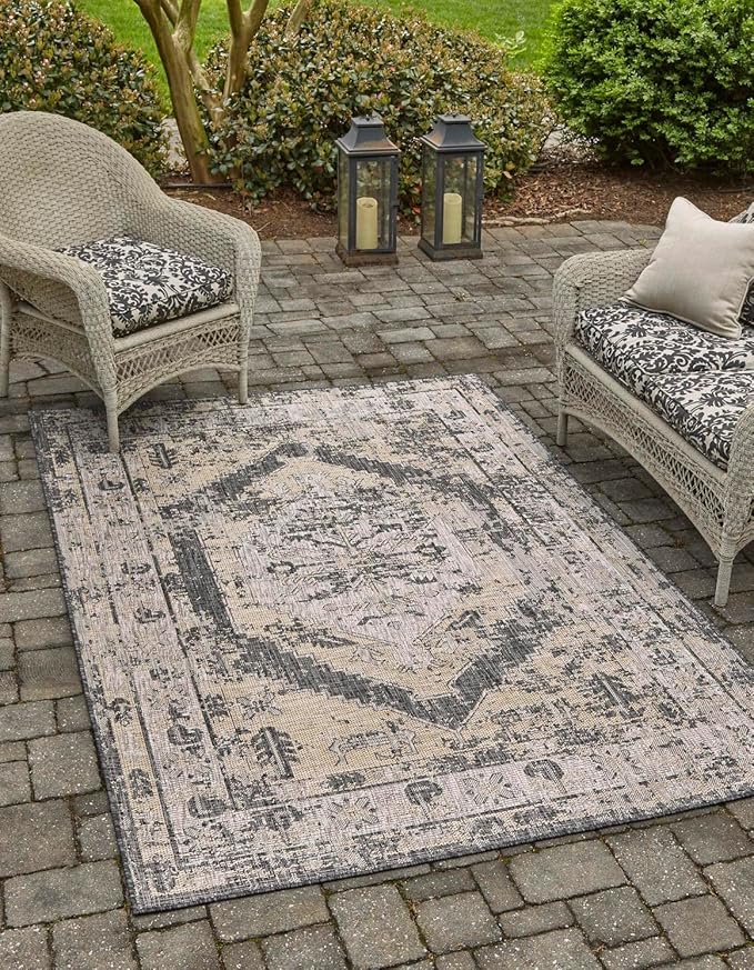 Unique Loom Outdoor Traditional Collection Area Rug - Valeria (5' 3" x 8' Rectangle, Charcoal/ Natural)