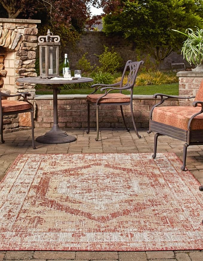 Unique Loom Outdoor Traditional Collection Area Rug - Valeria (4' 1" x 6' 1" Rectangle, Rust Red/ Ivory)