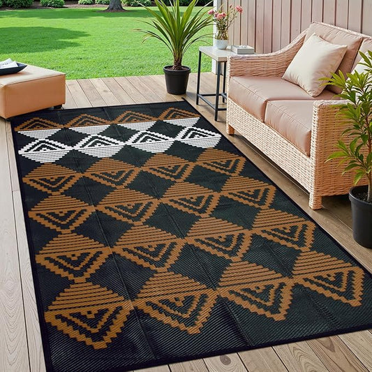 Beeiva Waterproof Outdoor Rug 6x9, Reversible Plastic Straw Rug for Camping, Modern Geometric Large Outside Patio Mat Outdoor Rugs for Porch, Deck, Backyard, Balcony, Picnic - Black & Brown