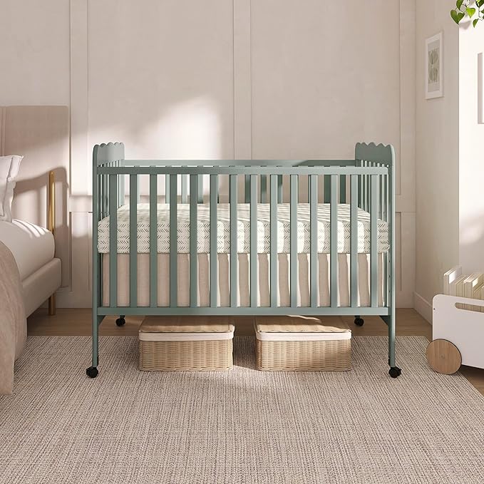 Dream On Me Carson Classic 3 in 1 Convertible Crib in Meadow Green, GreenGuard Gold & JPMA Certified Baby Crib, Comes with Locking Wheels, Coverts from Crib to Day Bed and Kids Sofa