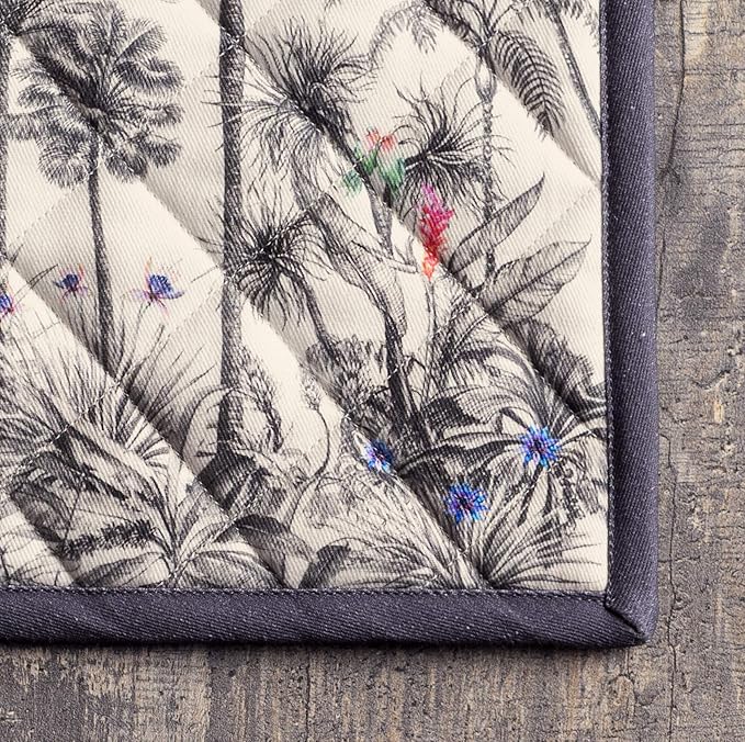 Maison d' Hermine Pot Holders Set 100% Cotton Heat Resistant Potholders 8" x 8" Hot Pads with Loop for Thanksgiving Christmas Decorations BBQ Cooking Baking Handling Hot Pans (Pack of 2, Amazonia)