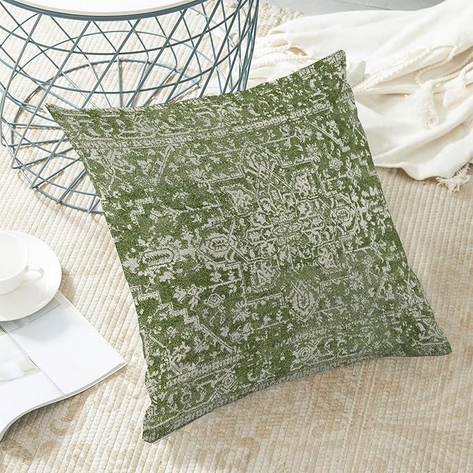 Boho Sage Green Throw Pillow Covers 18x18 Inch Set of 2, Carpet Pattern Decorative Throw Pillow Covers Bohemia Sage Green Linen Outdoor Cushion Cover for Sofa Couch Farmhouse Room Bed Decor