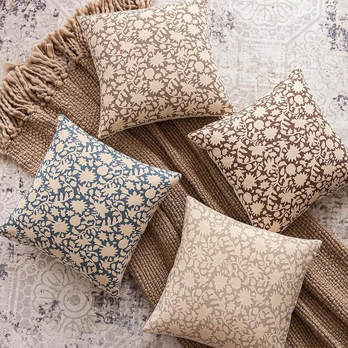 Foindtower Set of 2 Decorative Neutral Floral Throw Pillow Covers Accent Farmhouse Cushion Covers Boho Vintage Pillowcase for Couch Sofa Bedroom Living Room Home Decor Outdoor,20×20 Inch,Dusty Blue