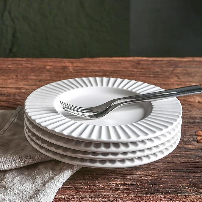 Christian Siriano Lusso 16-Piece Dinnerware Set Stoneware, White