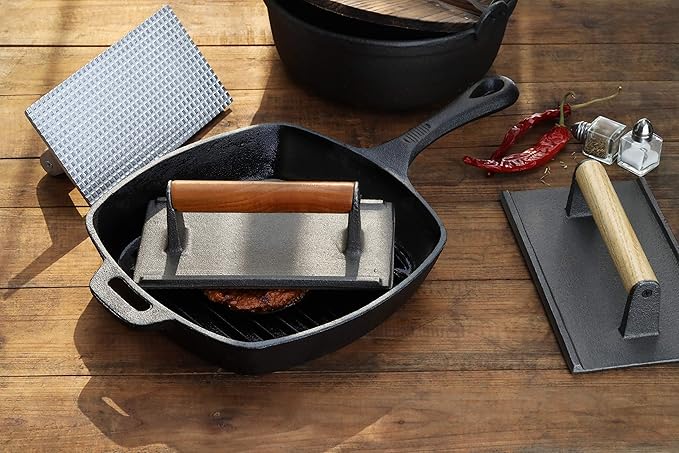 New Star Food Service 36411 Commercial Grade Aluminum Steak Weight/Bacon Press, 8.25 by 4.25-Inch