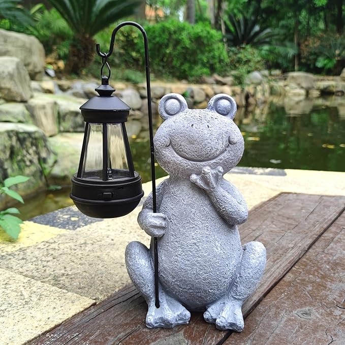 Frog Solar Garden Statues,Resin Frog Figurine Decorations with Solar Lights Lantern, Outdoor Frog Garden Decor Art for Lawn,Yard, Unique Housewarming Gift for Women Mom Grandma