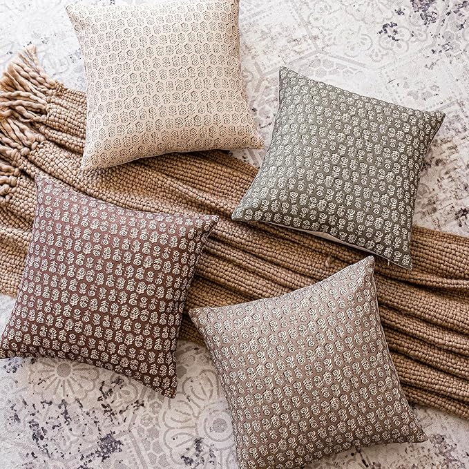 Foindtower Set of 2 Decorative Vintage Floral Print Throw Pillow Covers Neutral Modern Farmhouse Cushion Covers Boho Home Decor for Sofa Couch Chair Bedroom Living Room Outdoor,22×22 Inch,Wine Red