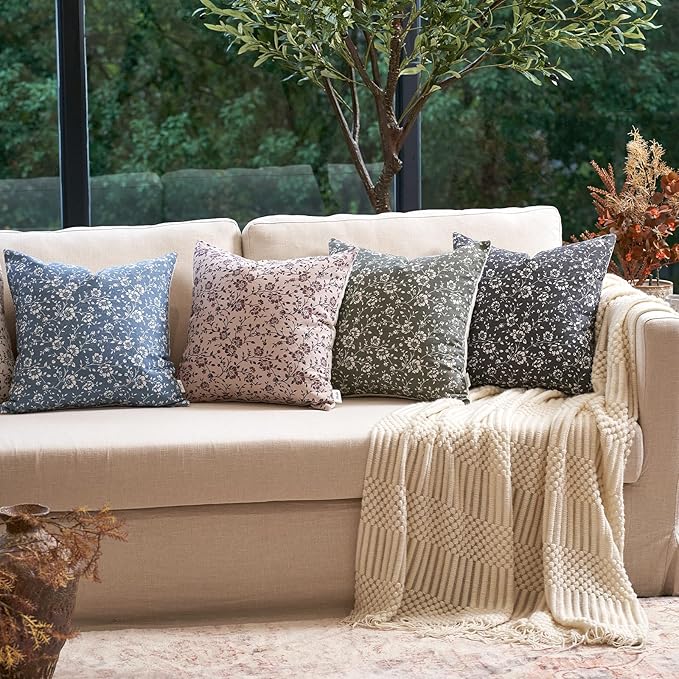 Alerfa Set of 2 Floral Pillow Covers 18x18, Vintage Block Print Throw Pillow Covers Decorative Farmhouse Accent Couch Pillows for Living Room Bedroom, Blue