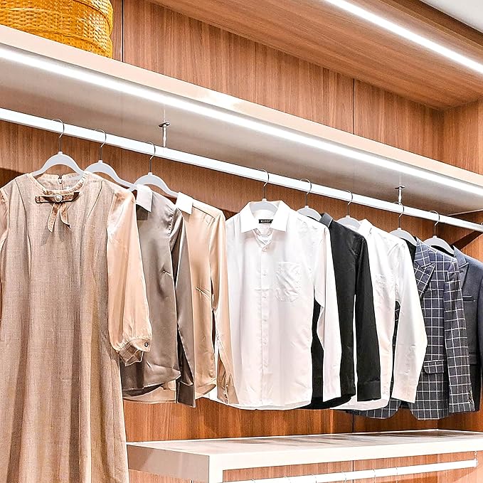 Quality White Plastic Hangers Clothes Hangers 20 Pack - Non-Velvet for Clothes - Heavy Duty Coat Hanger Set -Space-Saving Closet Hangers with Chrome Hook, Non-Flocked Hangers, Cream White