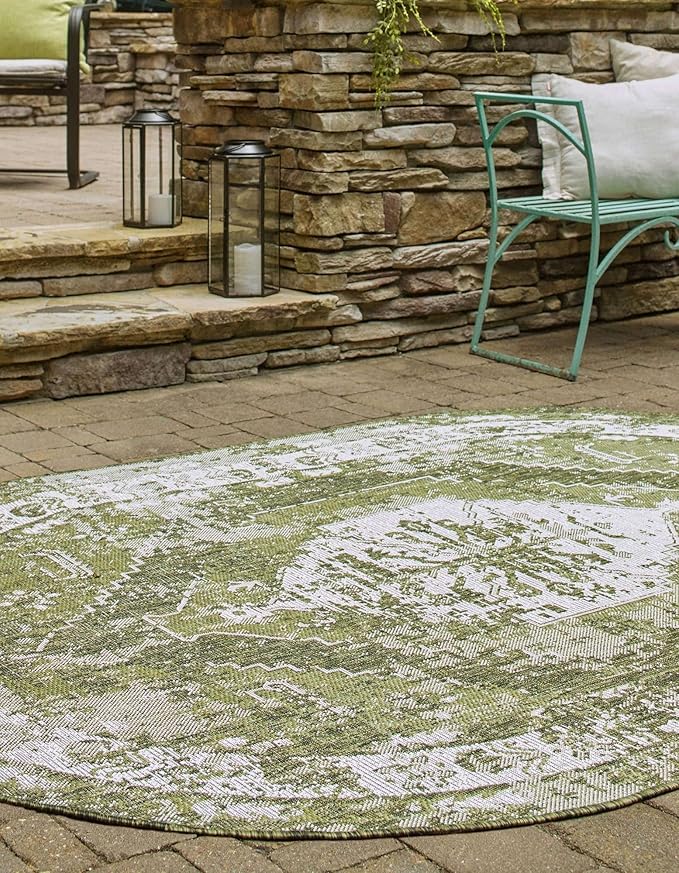 Unique Loom Outdoor Traditional Collection Area Rug - Valeria (7' 10" x 10' Oval, Green/ Light Green)