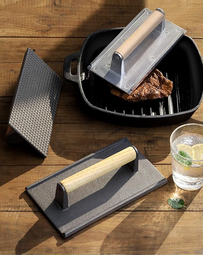 New Star Food Service 36411 Commercial Grade Aluminum Steak Weight/Bacon Press, 8.25 by 4.25-Inch