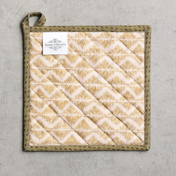 Maison d' Hermine Pot Holders Set 100% Cotton Heat Resistant Potholders 8" x 8" Hot Pads with Loop for Thanksgiving Christmas Decorations BBQ Cooking Baking Handling Hot Pans (Pack of 2, Damask)