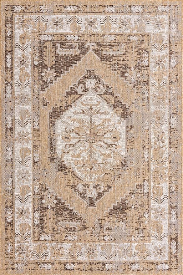 Unique Loom Outdoor Traditional Collection Area Rug - Valeria (6' 1" x 9' Rectangle, Natural/ Ivory)